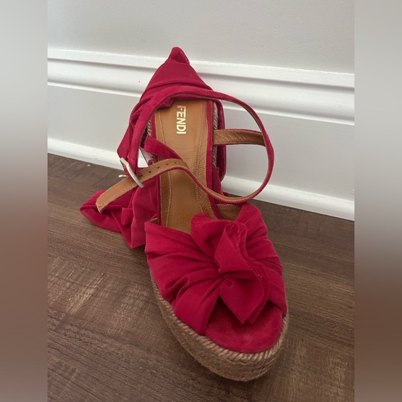 Fendi pink lace up wedges New conditon - Picture 2 of 4